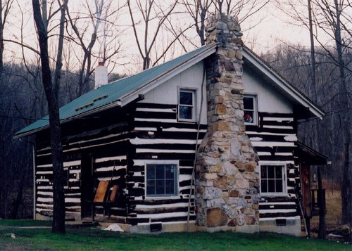 Cabin1.jpg - small