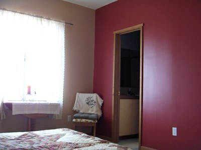Kristen Painted the Guest Room